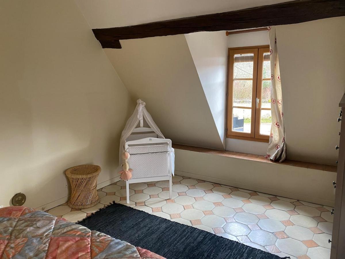 Le Refuge De Valprofonde Villa Villeneuve-sur-Yonne Exteriör bild