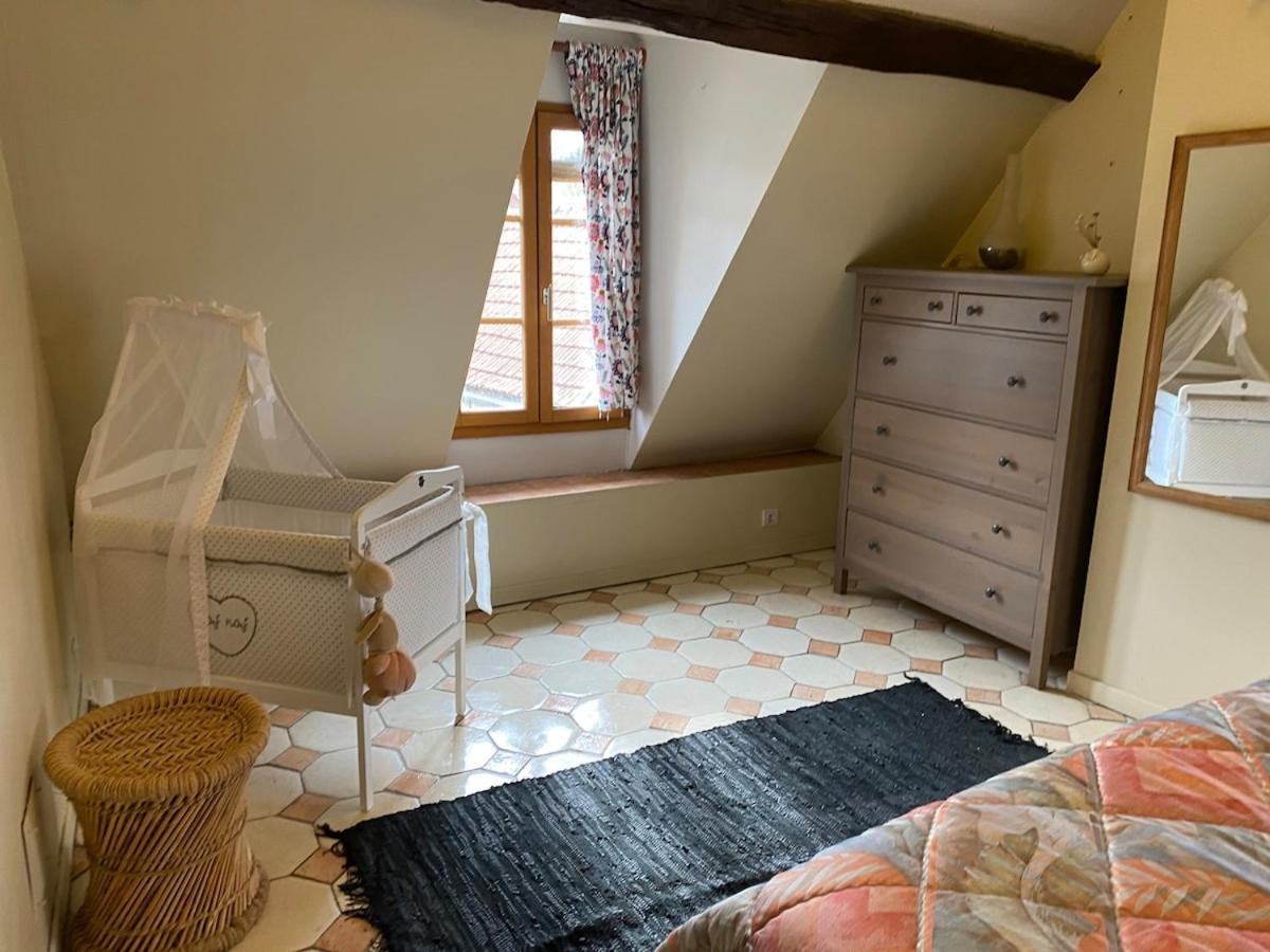 Le Refuge De Valprofonde Villa Villeneuve-sur-Yonne Exteriör bild