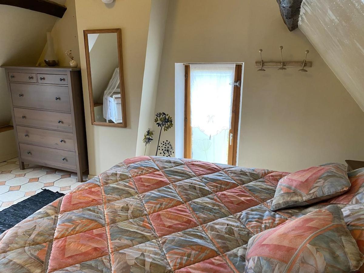 Le Refuge De Valprofonde Villa Villeneuve-sur-Yonne Exteriör bild